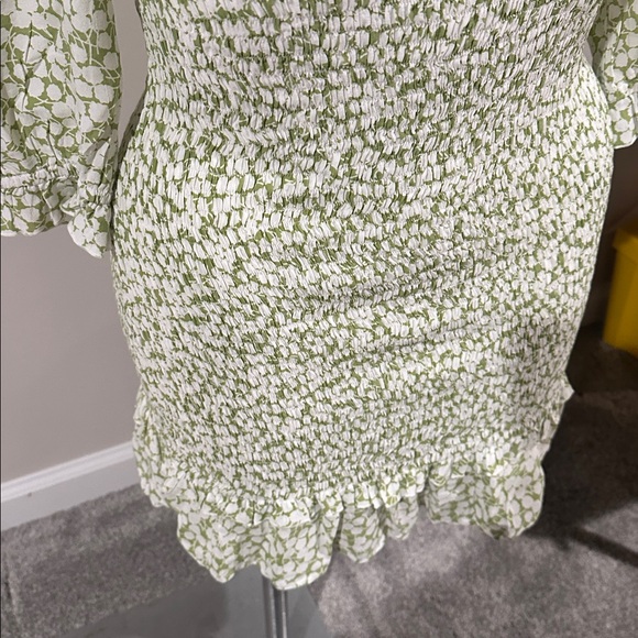 Faithfull The Brand Honfleur Micro Floral Green and white Mini Dress size M - Picture 4 of 6